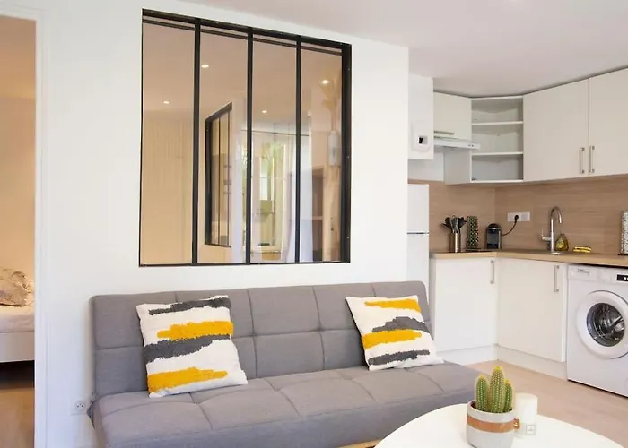 Apartman 3. Proche Centre Et Gare *